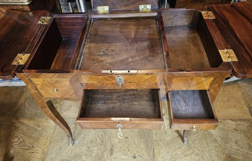 Schminktisch Rokoko Coiffeuse Poudreuse Louis XV Frankreich um 1750