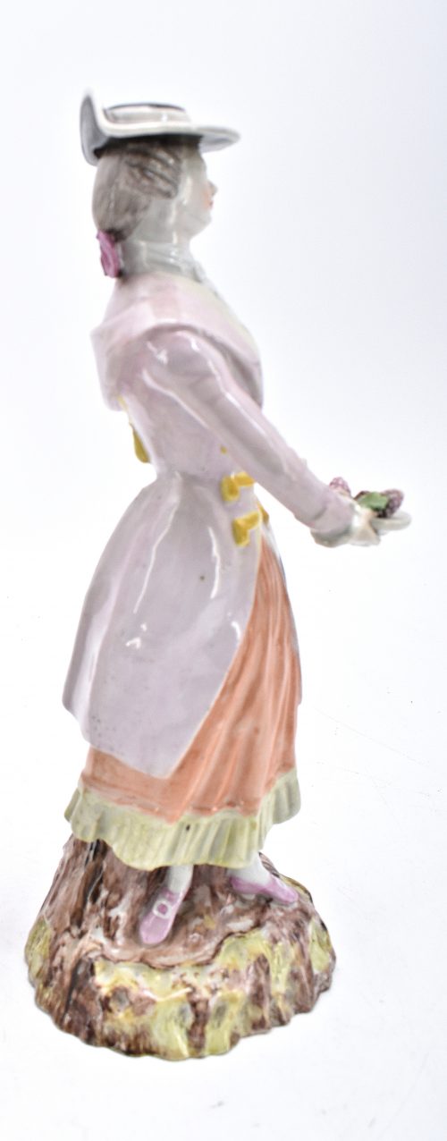 Herbst aus einer Serie von Jahreszeitenfiguren Wallendorf Porzellan um 1780 Modelleur Johann Heinrich Haag