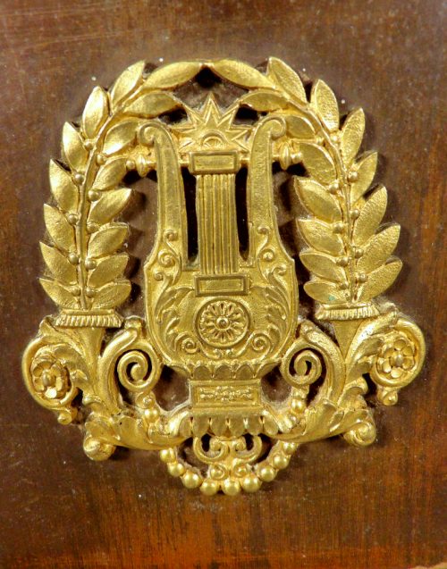 Großer Kandelaber Empire Frankreich um 1800 Allegorie Afrika H. 65 cm, Br. 30 cm