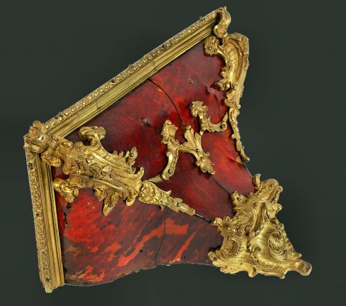 Alternative view of Konsole Wandkonsole Frankreich Rokoko Louis XV um 1740 rotes Schildpatt  L. 28 cm, H. 19 cm, T. 15 cm
