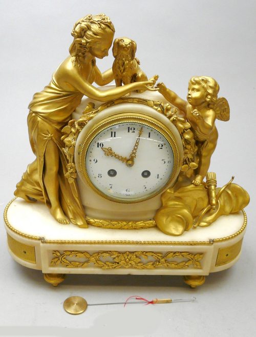Alternative view of Pendule „à la Fidélité” (Allegorie auf die Treue) Klassizismus Louis XVI Frankreich um 1790