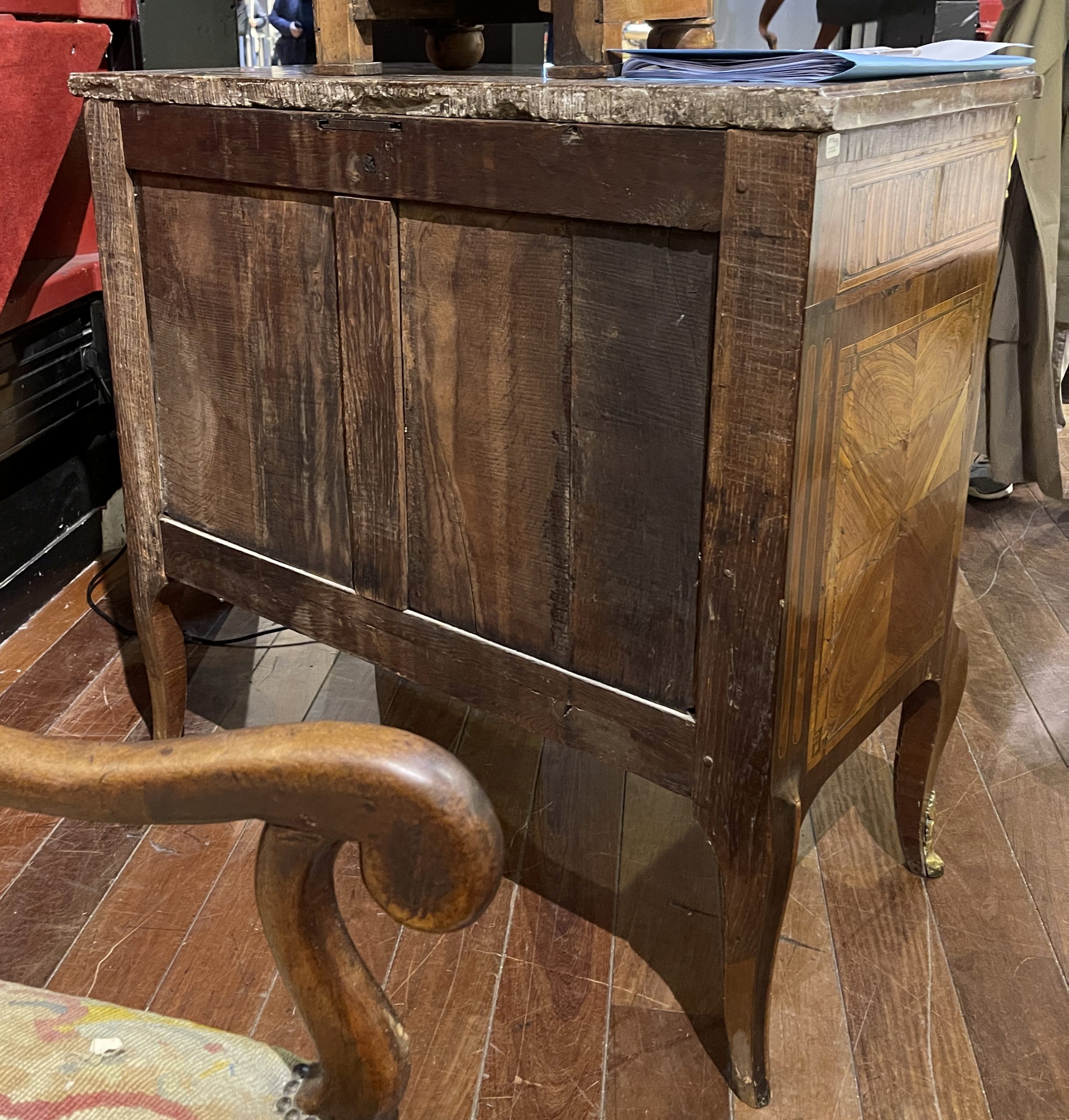 Kommode Anrichte Buffet Rokoko Frankreich Transition Louis XV um 1765 gestempelt A.L.GILBERT André Louis Gilbert (17466-1809) – Bild 6