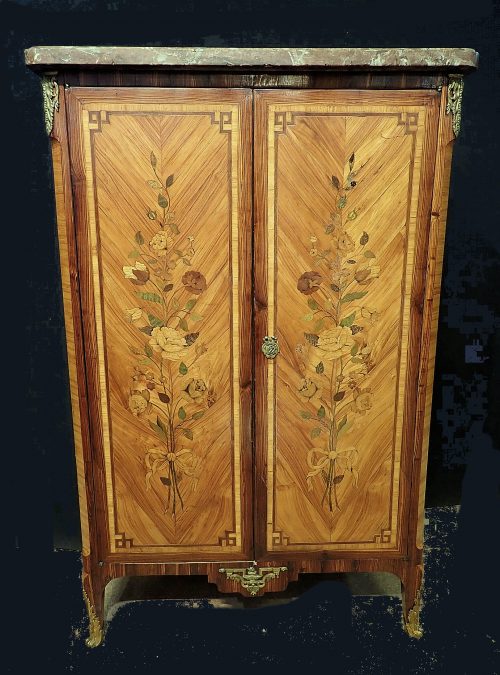 Schrank Klassizismus Transition Frankreich um 1765 JEAN GEORGES SCHLICHTIG attr. Maître 2.Oktober 1765