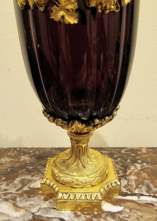 Potpourri Vase Glas Amethyst Farbe Klassizismus Louis XVI Frankreich 19.Jh. Höhe 32 cm