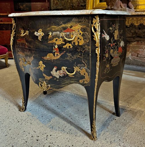 Kommode Rokoko Frankreich Louis XV um 1750 Koromandellack Adrien Delorme attr.  Br. 88 cm, H. 84 cm, T. 48 cm  Adrien Delorme Maître 22. Juni 1748 – Bild 2