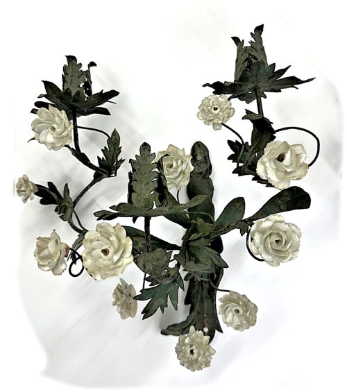 Alternative view of Ein Paar Wandleuchten Appliken Rokoko mit Blüten aus weißem Porzellan Meißen um 1750 - Frankreich Louis XV um 1750   H. 33 cm