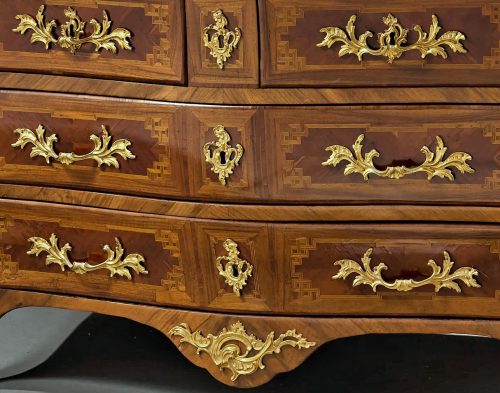 Kommode Rokoko Deutschland  Dresden um 1765 Louis XV - Vgl. Gisela Haase, Dresdener Möbel des 18.Jahrhunderts, Leipzig 1983 – Bild 3