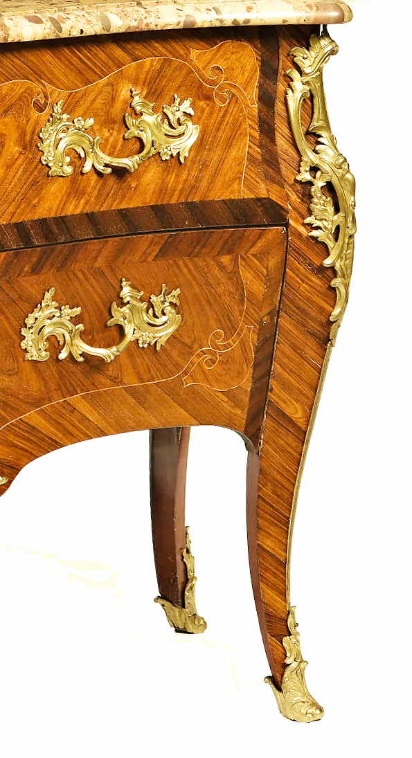 Prächtige Kommode Rokoko gestempelt „J C….“ Jacques-Charles-Denis Chartier sowie JME Frankreich Louis XV um 1760 – Bild 6